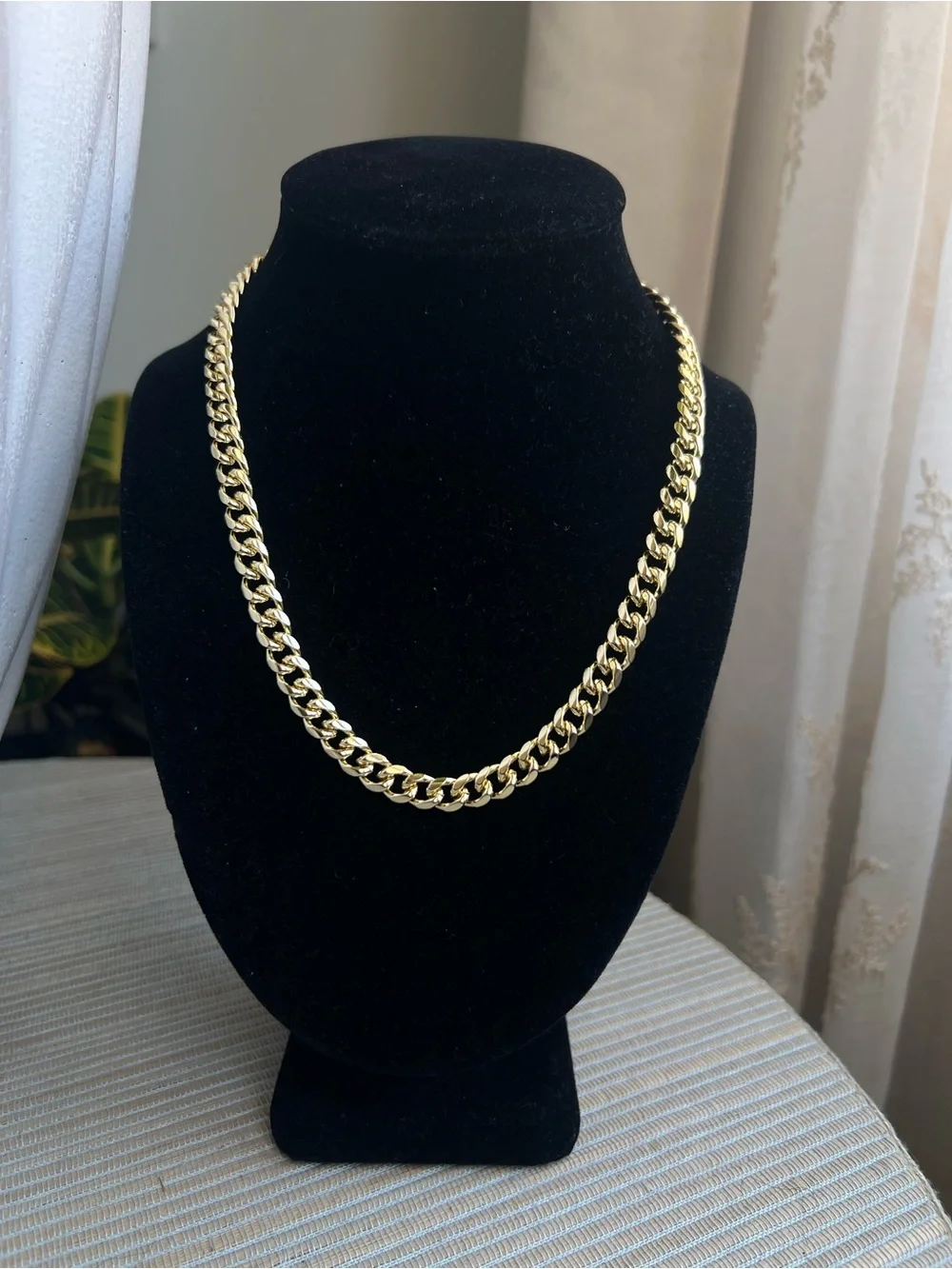 18 inch Cuban link chain necklace with pavé clasp